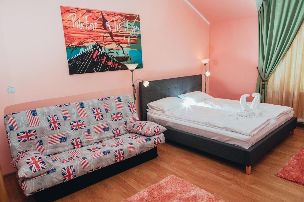 Guitar - Camere De Inchiriat Sibiu Exteriér fotografie